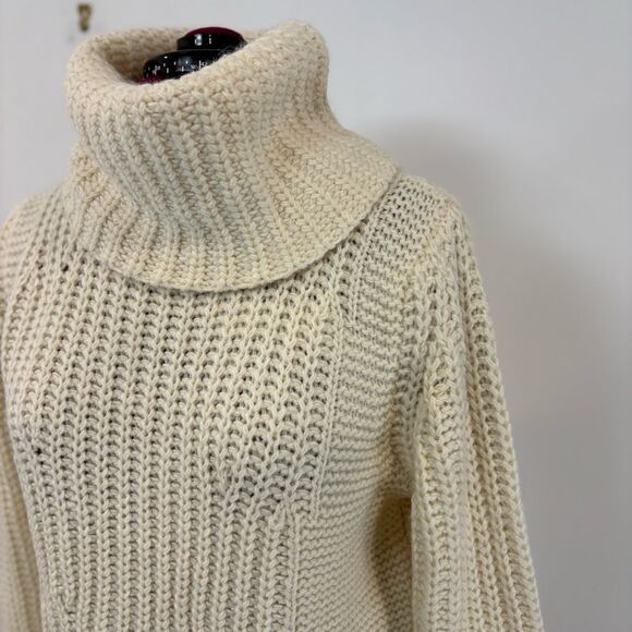 Banana Republic Chunky Knit Turtleneck Sweater Cream M Alpaca Wool - Picture 2 of 9
